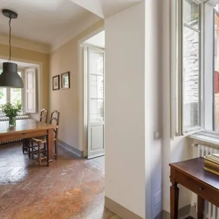 Apartament Lola